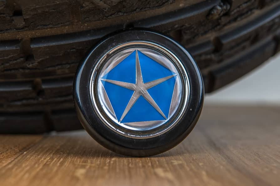 Bouton de klaxon MOMO Simca 1970 – Image 2