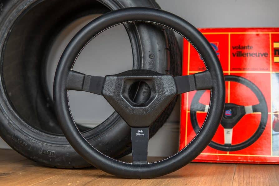Volant MOMO « GILLES VILLENEUVE » Édition Signature 1983