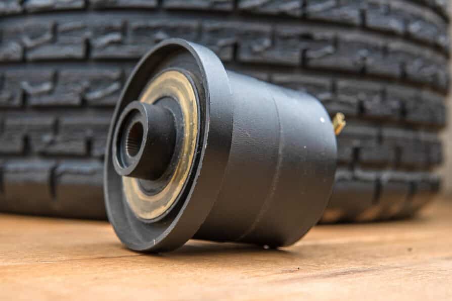 Moyeu de volant MOMO (S153 / S154 / S156) BMW 1800 / 2000 / E3 / E9 / E10