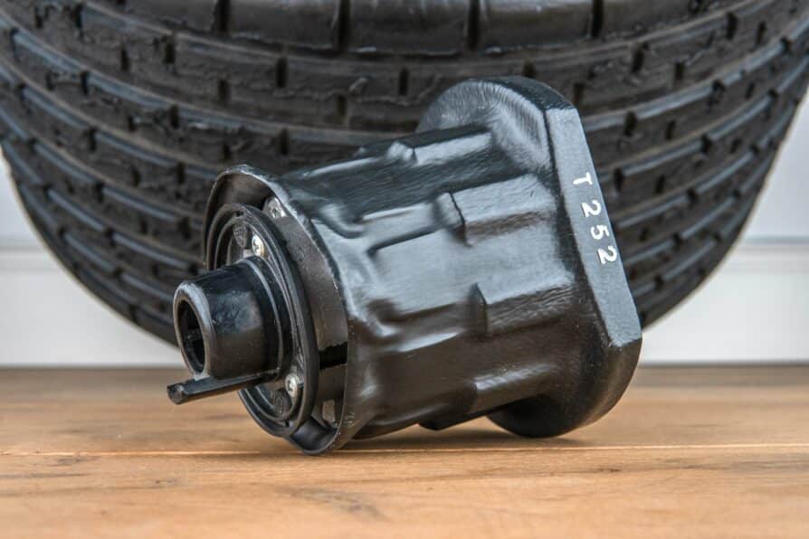 VICTOR / INTERSPEED steering wheel hub (T252) VW / Audi / Porsche