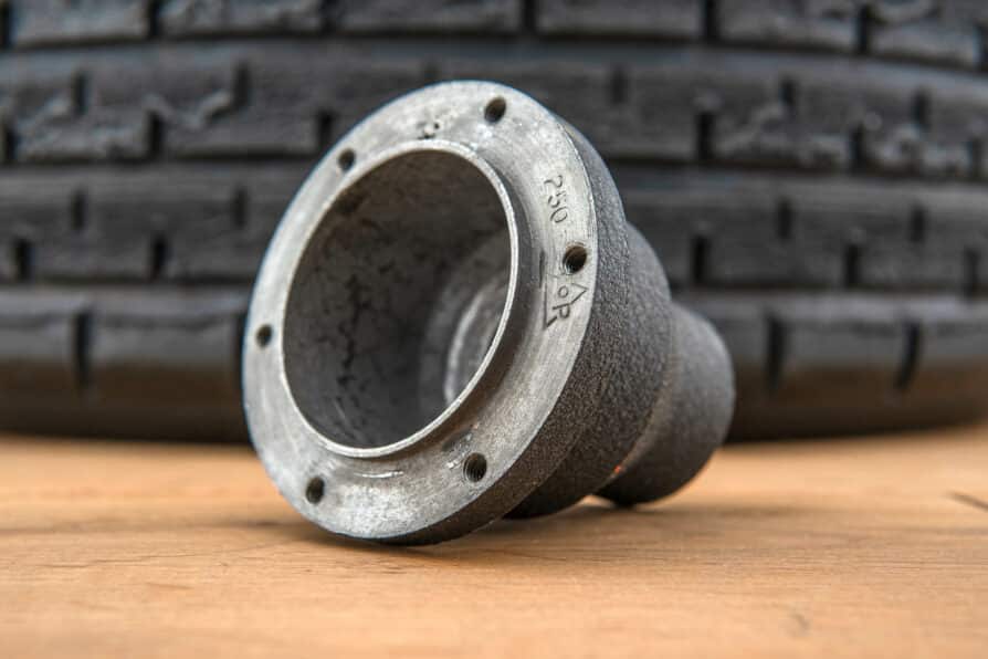 MOMO steering wheel hub (250) Mini Cooper / Austin - Image 2