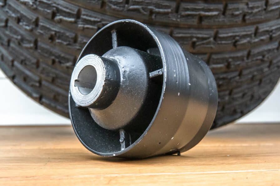 Nardi / Personal steering wheel hub Alfa Romeo 1300 / 1600 / Junior / GTA / GTV