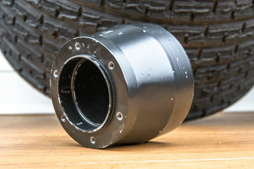 Nardi / Personal steering wheel hub Alfa Romeo 1300 / 1600 / Junior / GTA / GTV - Image 2