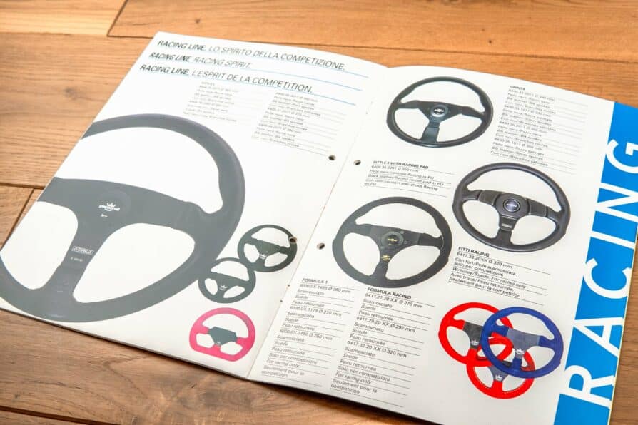 Brochure PERSONNELLE des années 1990 sur les volants et les pommeaux de levier de vitesse – Image 3