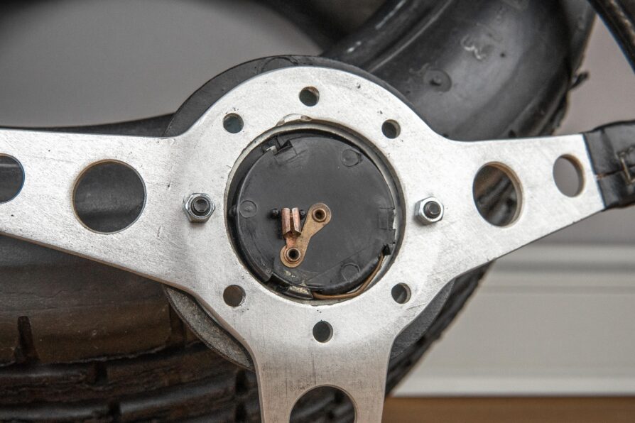 1960s MOMO steering wheel Ferrari 330 P3 / P4 / Dino 206 SP - Image 10