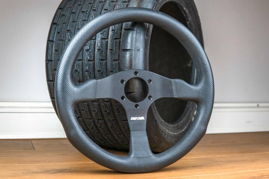 2020' MOMO D35 "Competition" steering wheel VW / Porsche / Audi