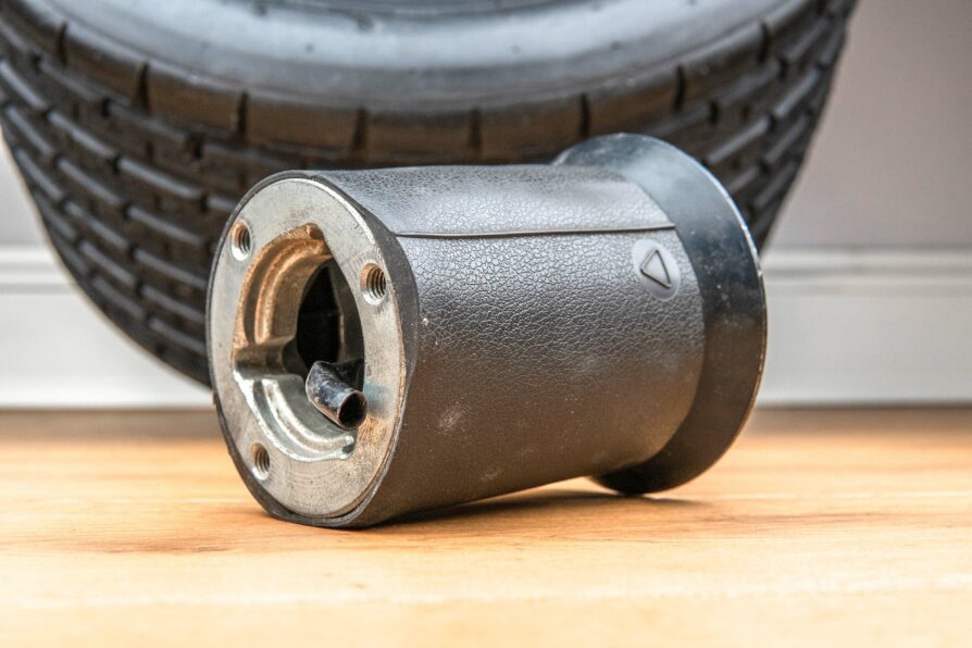 ATIWE steering wheel hub (522) BMW 1800 / 2000 / E3 / E9 / E10 / E12 / E21 / E23 / E24 / E28 - Image 3