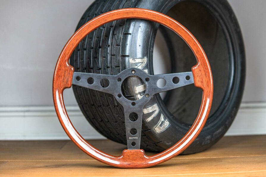 1970s MOMO "daytona" wooden steering wheel BMW / Porsche / Mercedes / Ferrari