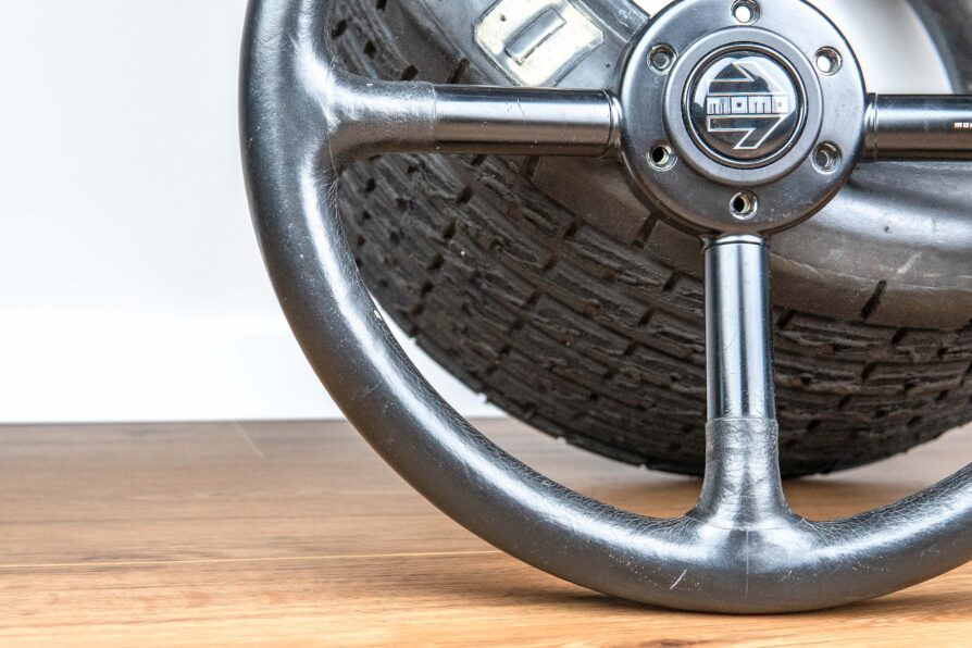 1990s MOMO "PORSCHE DESIGN" steering wheel - Image 5