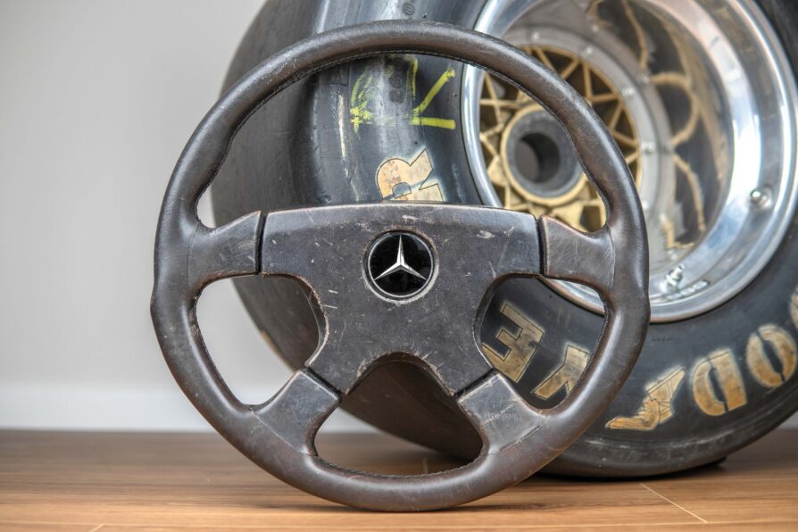 Volant Nardi « Brabus » des années 1990 pour Mercedes W201 / W123 / W124 / W126 / W460 / R107 / R129