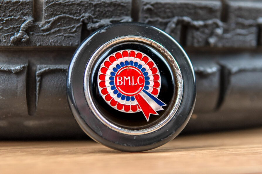 Bouton de klaxon MOMO des années 1970 « BMLC »