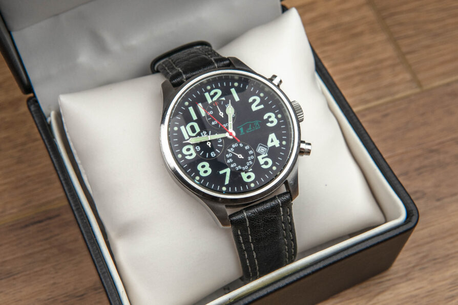 Chronographe à quartz édition limitée 2009 « Maserati MC12 Andrea Bertolini / Michael Bartels FIA GT »