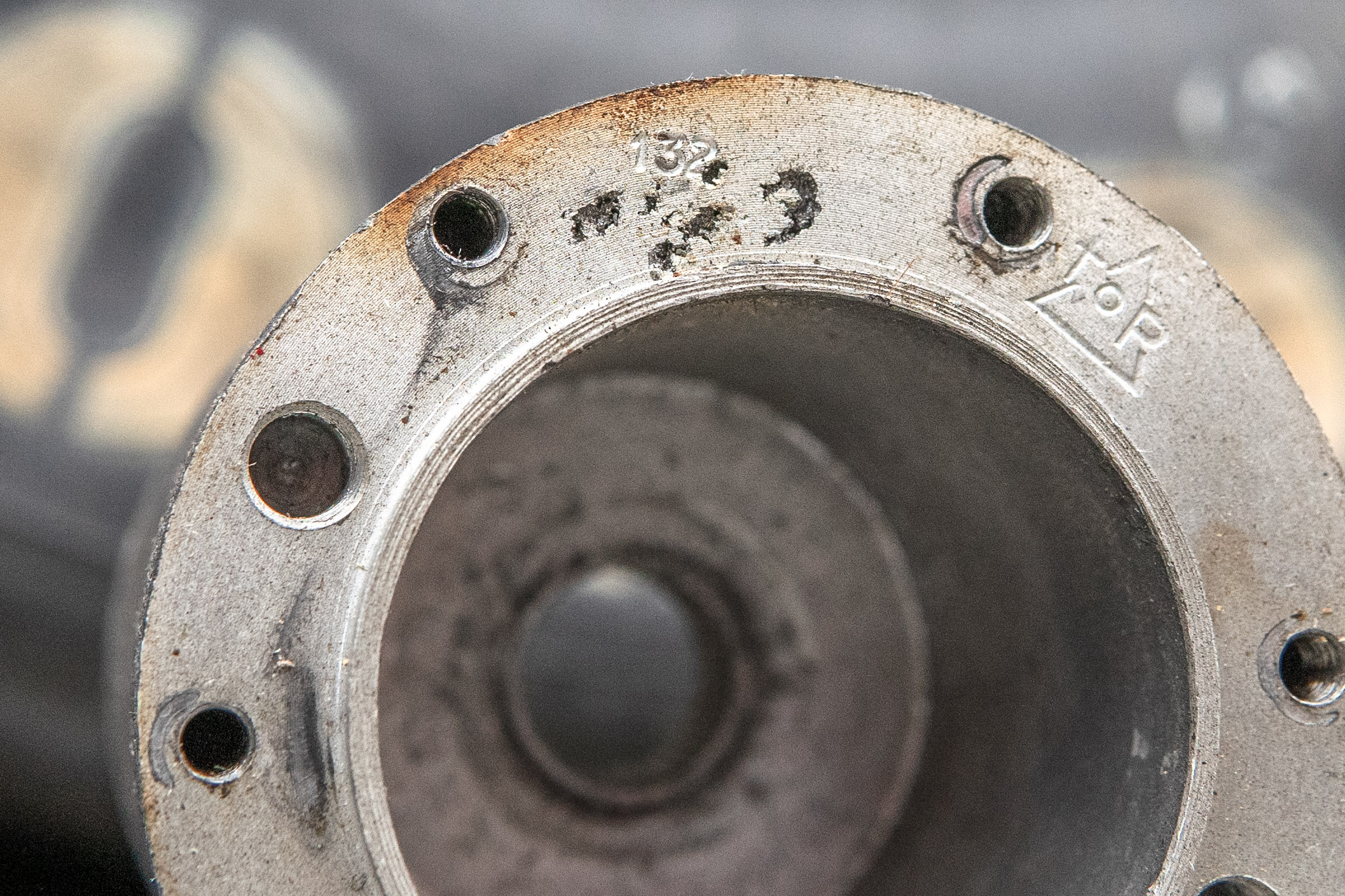 Moyeu de volant MOMO (132) Renault 4 / 6 / 8 / 12 / 18 / Fuego – Image 3