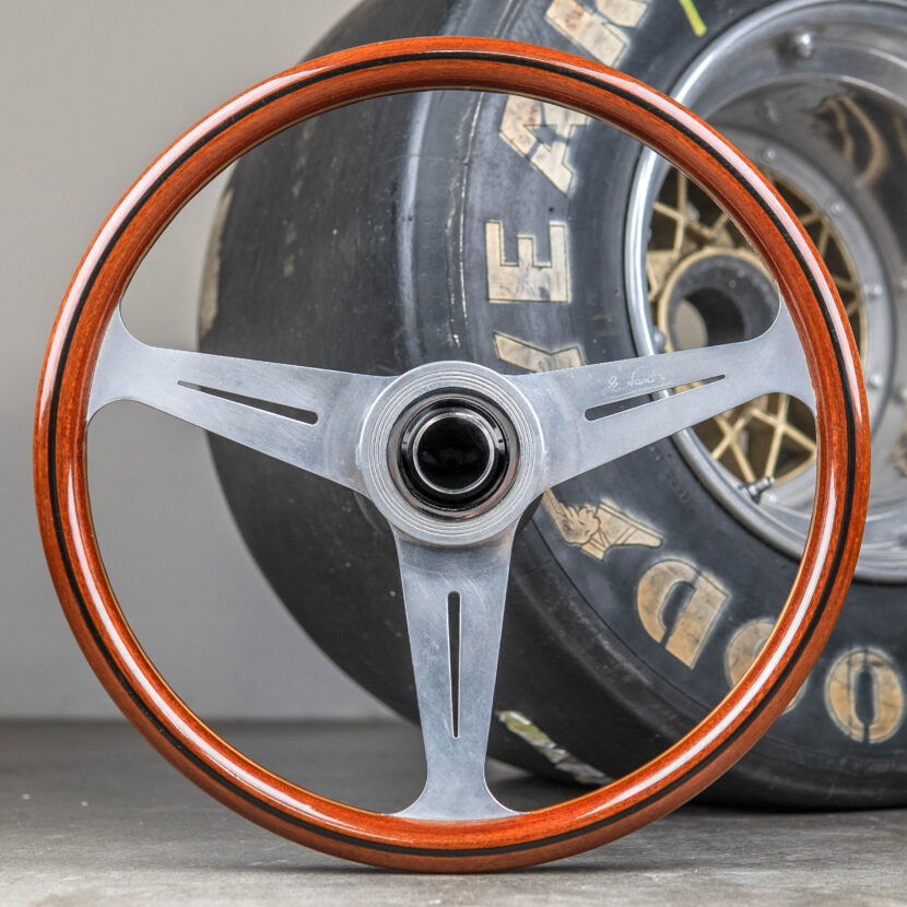 Volante in legno Nardi del 1981 per Mercedes W108 / W109 / W110 / W113 Pagoda / W114 / W115
