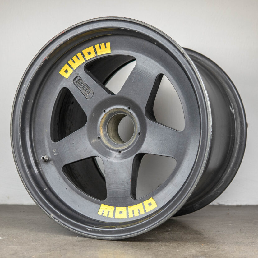 1980s MOMO Magnesium-Felge Zentralverschluss