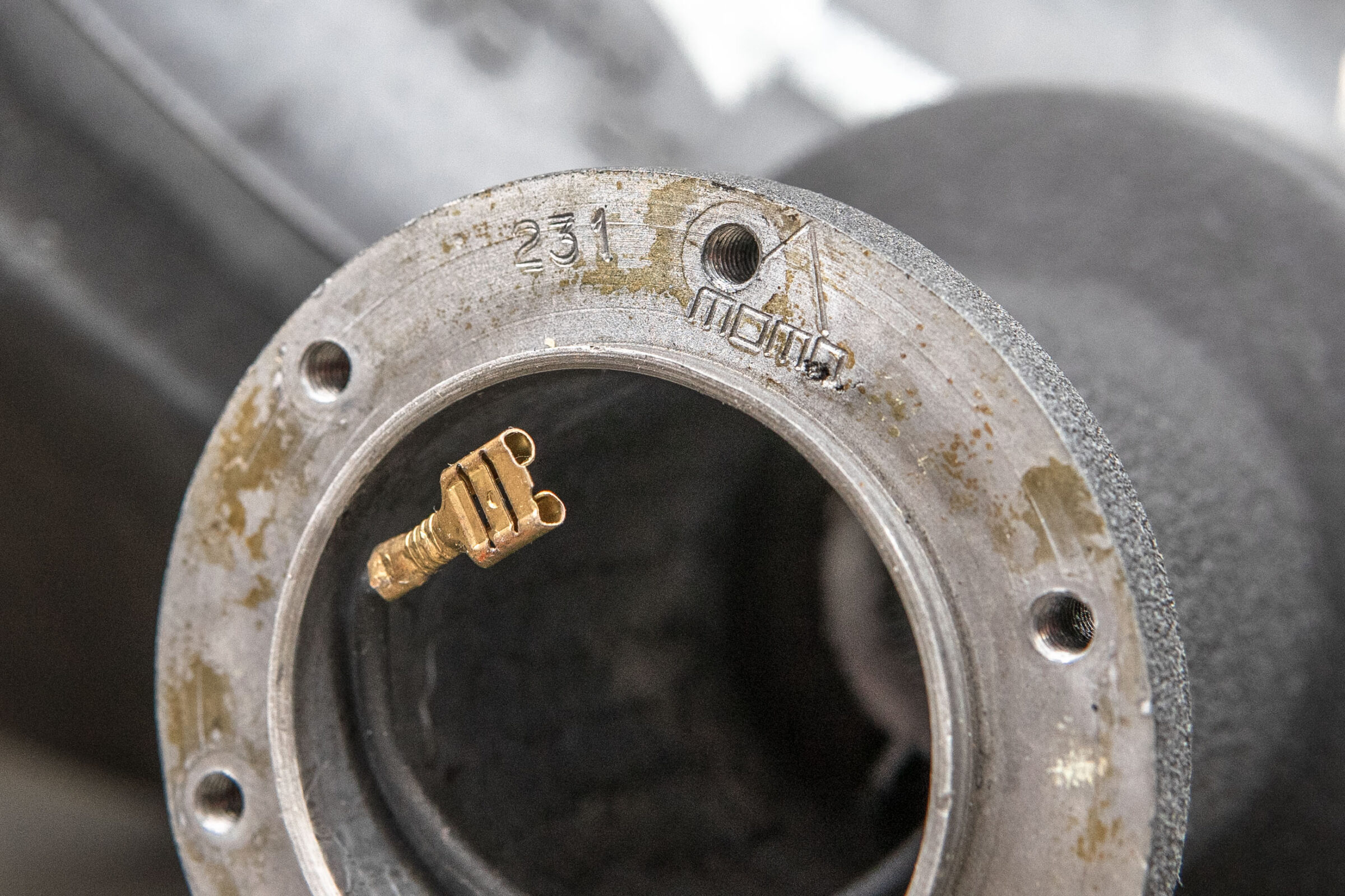 MOMO Lenkrad-Nabe (231) Porsche 911 – Bild 3