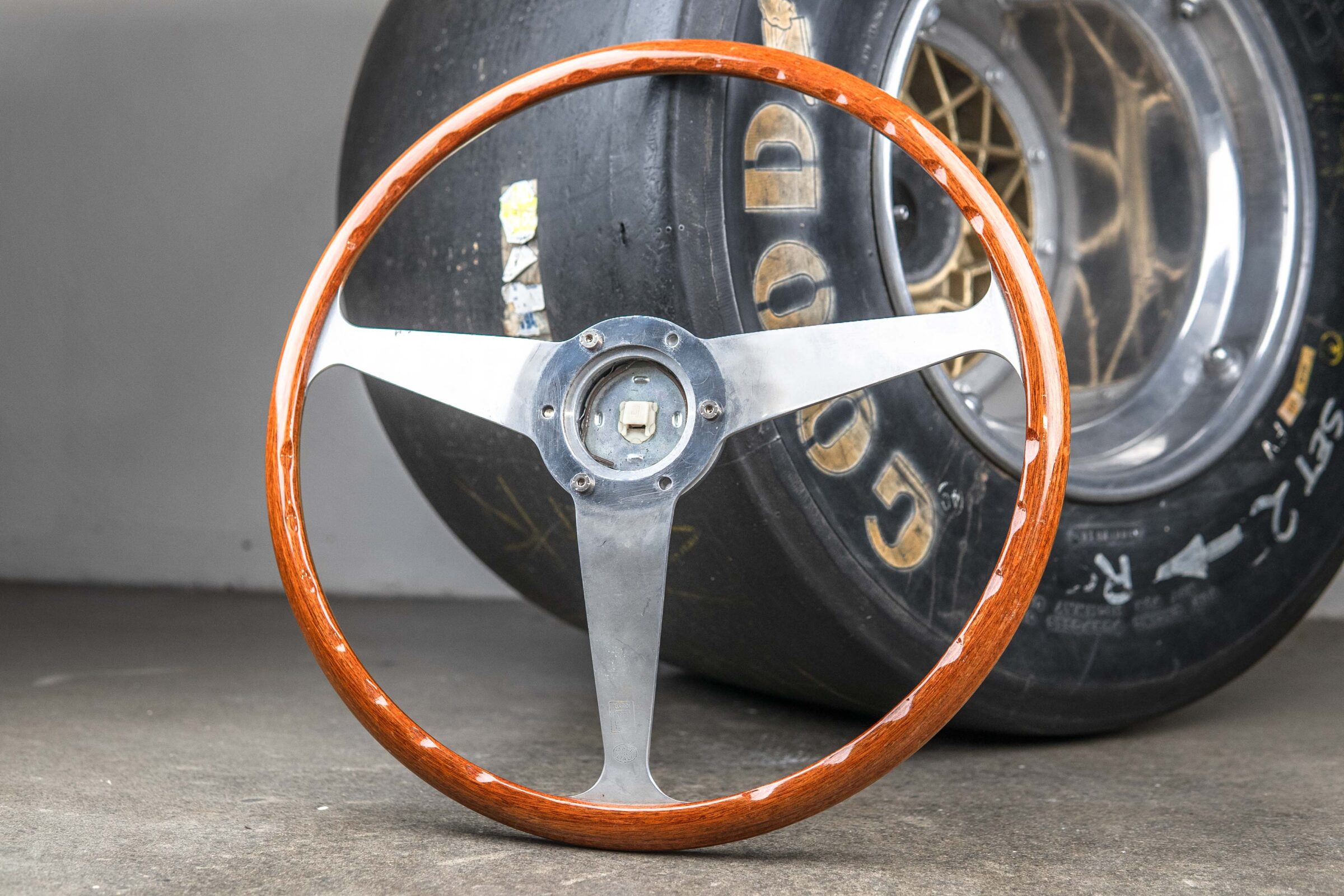 1960s Nardi Holz-Lenkrad Ferrari / Maserati / Mercedes / Porsche – Bild 7